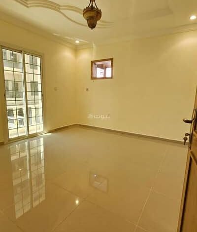 شقة مكونة من 3 غرف نوم للإيجار في الروضة، جدة – 87831992