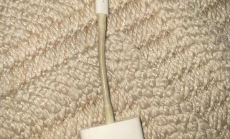 قطعة اتشدي للبيع تشغل اي شي بلحوال وتحطه بتلفزيون