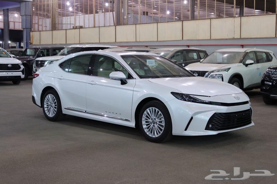 تويوتا كامري LE بنزين موديل 2026 بسعر 122.000