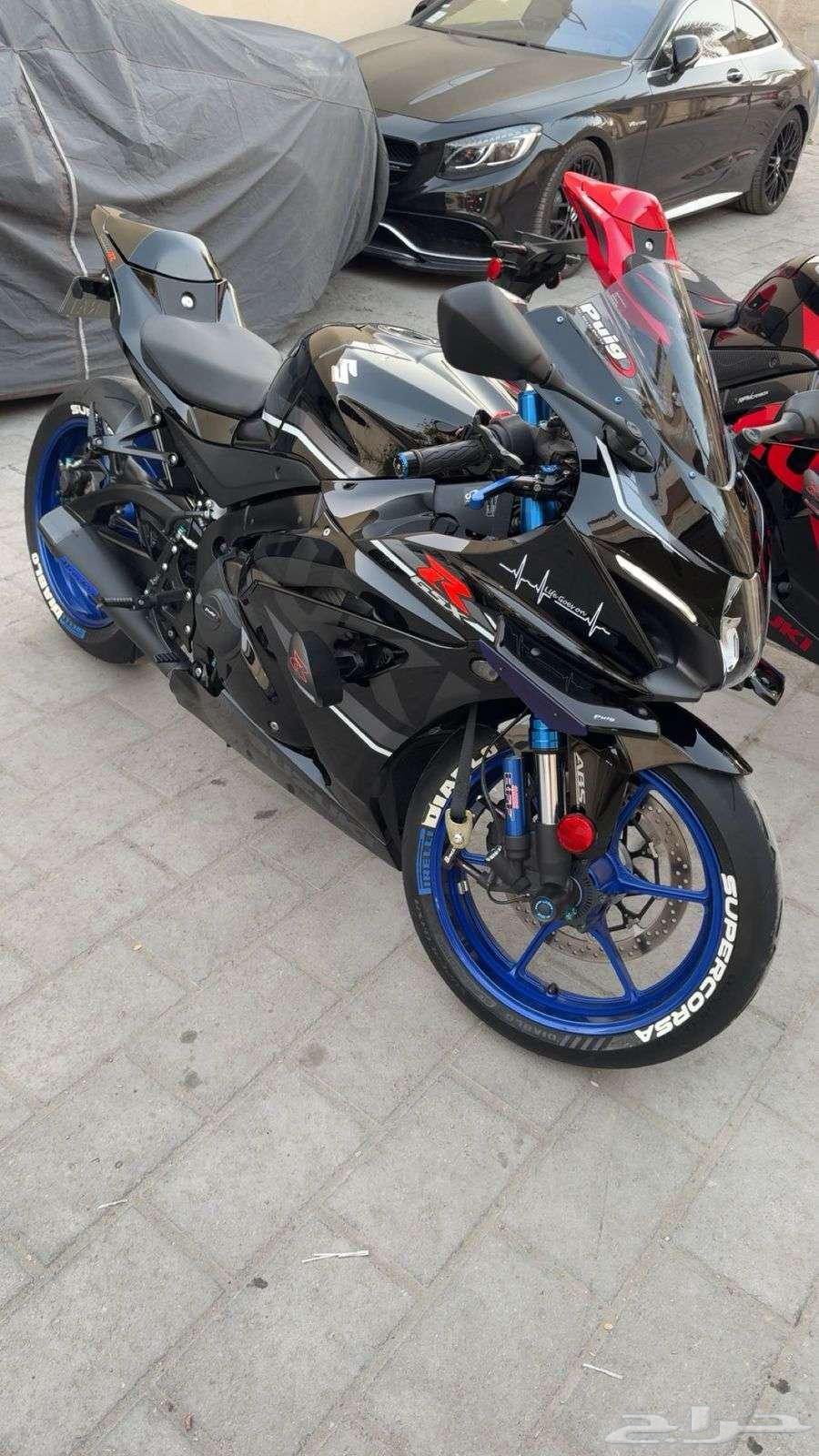 1000RR بحاله الجديد 2019 للمستخدم كالجديد