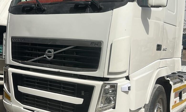 راس تريلا فولفو مديل 2010مقاس 440