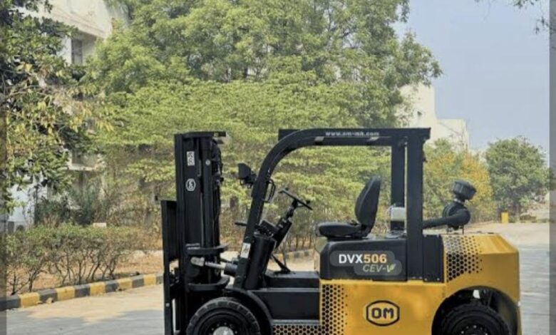 رافعة شوكية سكين فور لفت للايجار في جده