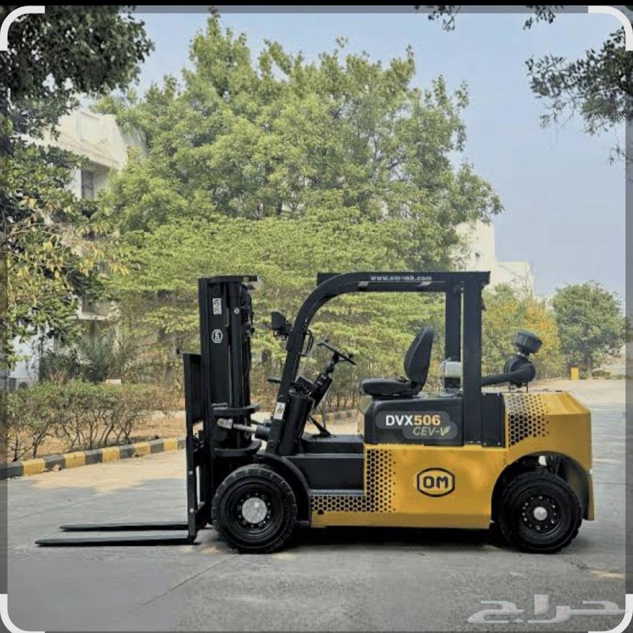 رافعة شوكية سكين فور لفت للايجار في جده