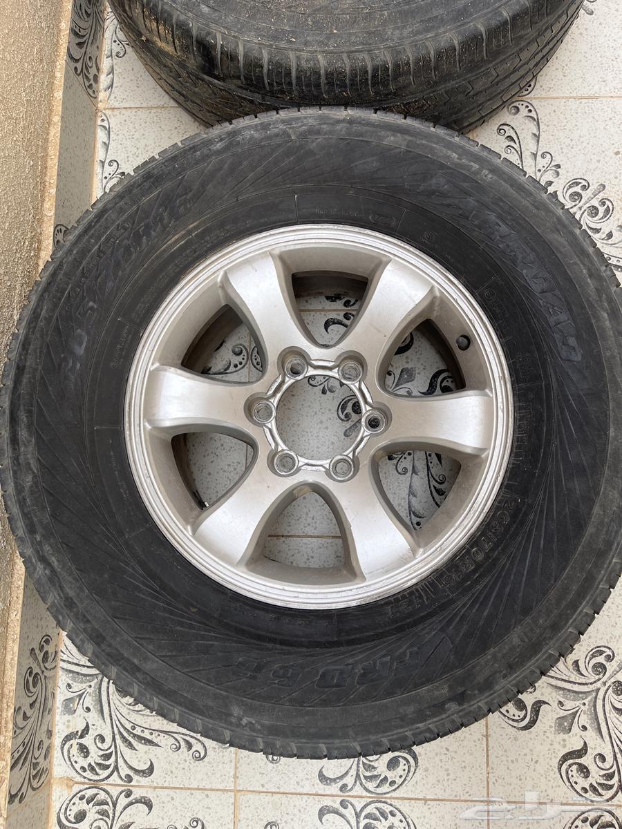 جنوط برادو مع كفرات