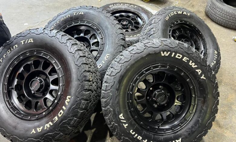 5 جنوط ميثود 6 مسمار مع كفرات نص حجري ودواي مقاس 285 70 17