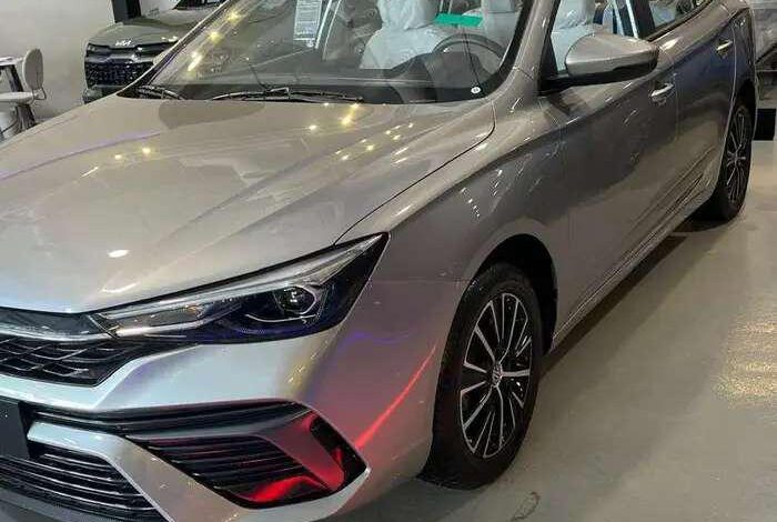 ام جي 5 ستاندر الشكل الجديد 2025