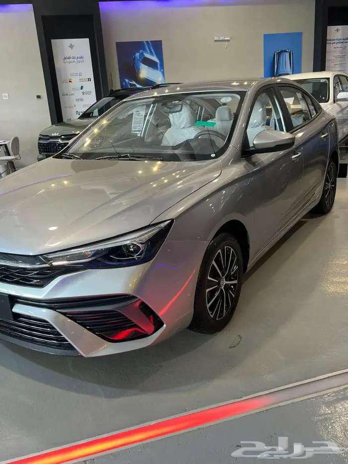 ام جي 5 ستاندر الشكل الجديد 2025