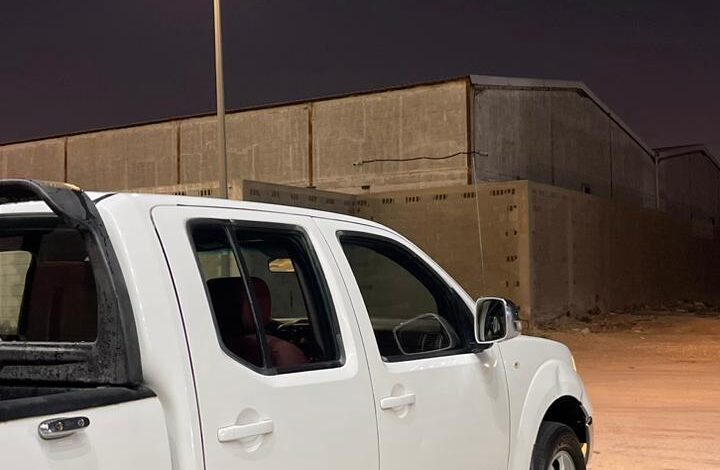 للبيع نيسان نوفارا2015 توماتيك