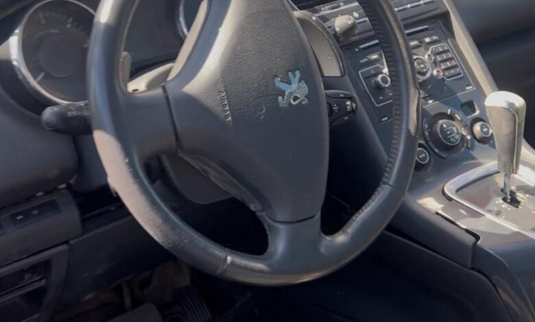 للبيع بيجو 5008 موديل 2013 ديزل أساس