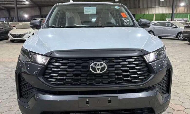 تويوتتا انوفا بنزين 7 مقاعد 2026 سعودي