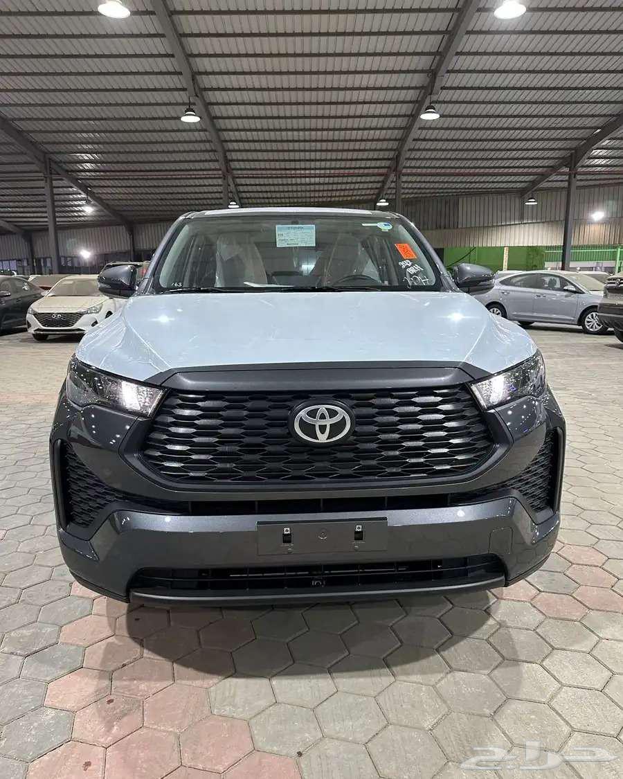 تويوتتا انوفا بنزين 7 مقاعد 2026 سعودي