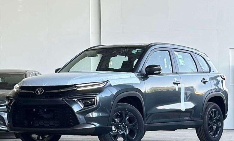 تويوتا اوربان كروزر 2026 رمادي