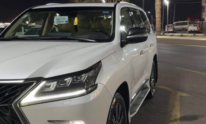 للبيع جيب لكزس 2020