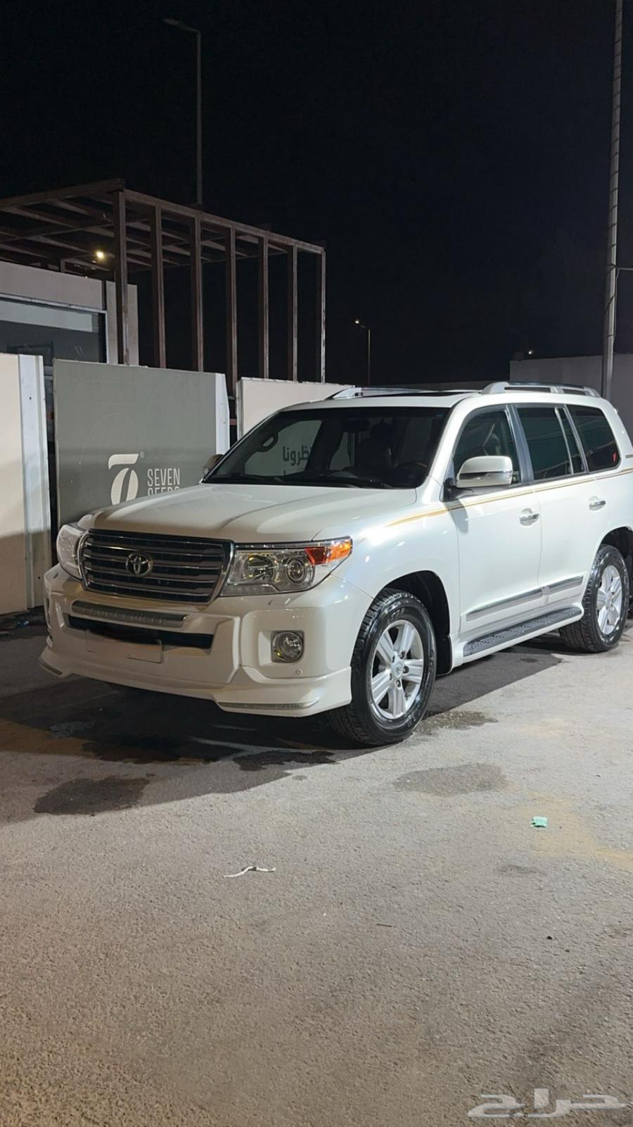 لاندكروزر 2015 بريمي 8V