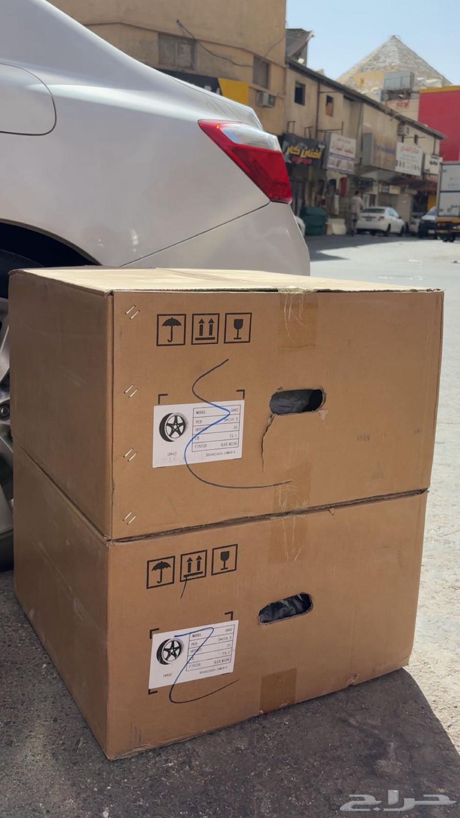 للبيع جنوط ويلد حبتين مشتريها جديده ب الكرتون مقاس 18