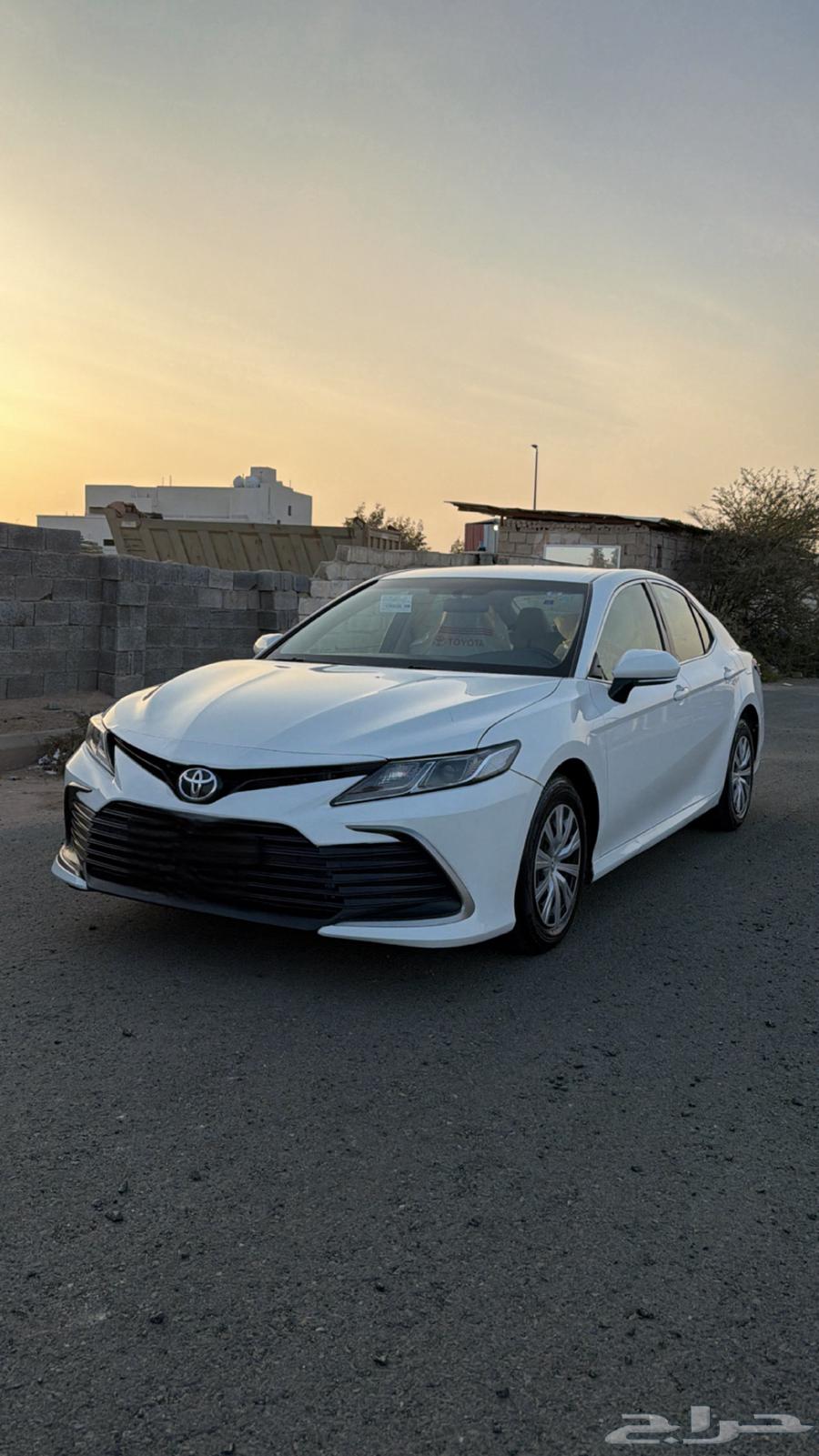للبيع كامري 2024 ثلجي