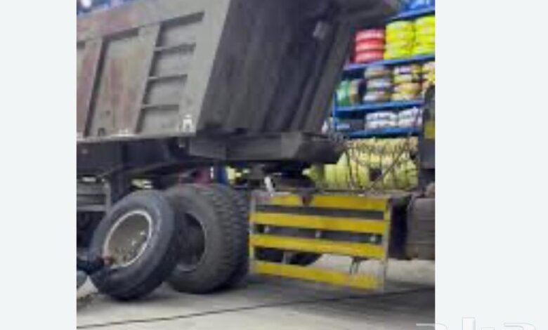 كفرات تريله شاحنات عدد مفتوح مستعمل