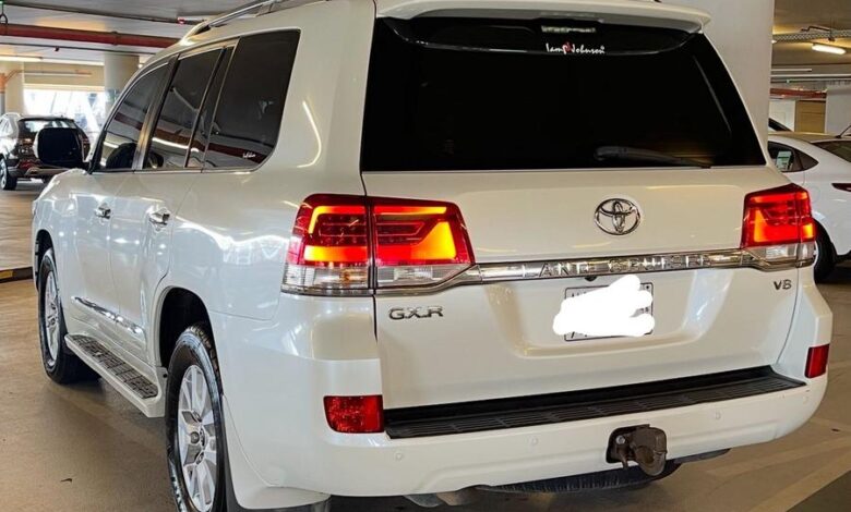 جيب لاندكروزر للبيع 2016