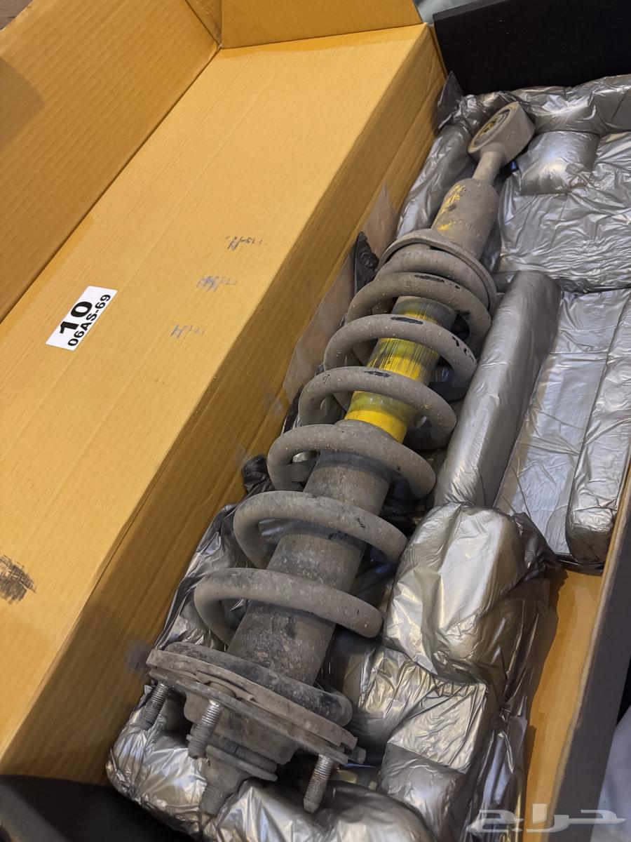 مقاصات امامي ومساعدات امامي وخلفيه مستعمله لاندكروزر 2010