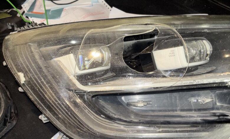 شمعة رينو ميجان 2018