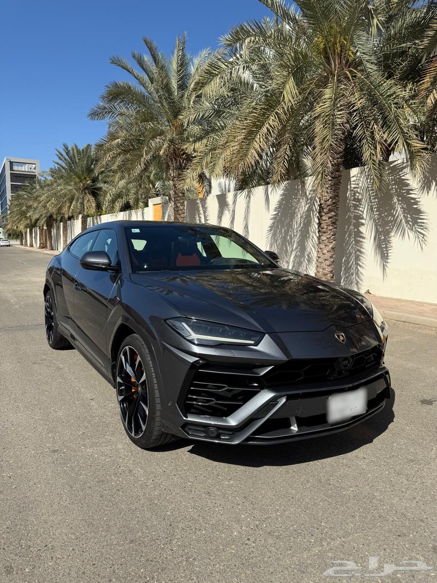 لامبورقيني اورس 2020 رمادي داخل اورنج شاشات خلفية