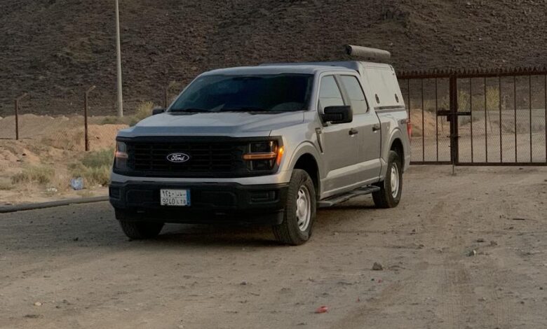 السلام عليكم اقدم لكم سيارة f150 غمارتين مجهز ب شد وادراج