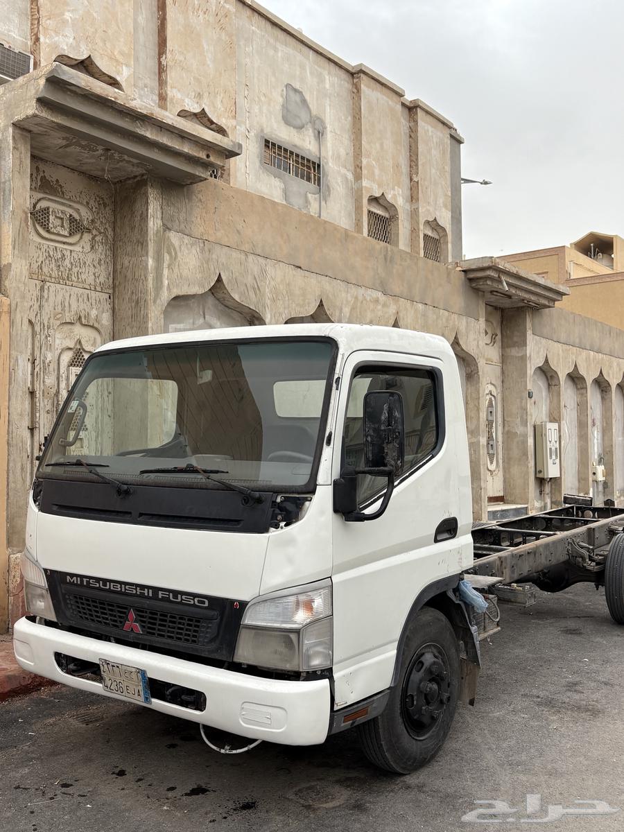 دينا مستوبيشي 2005