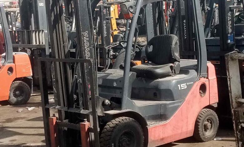 لتاجير الرافعات الشوكيه فركلفت للايجار
