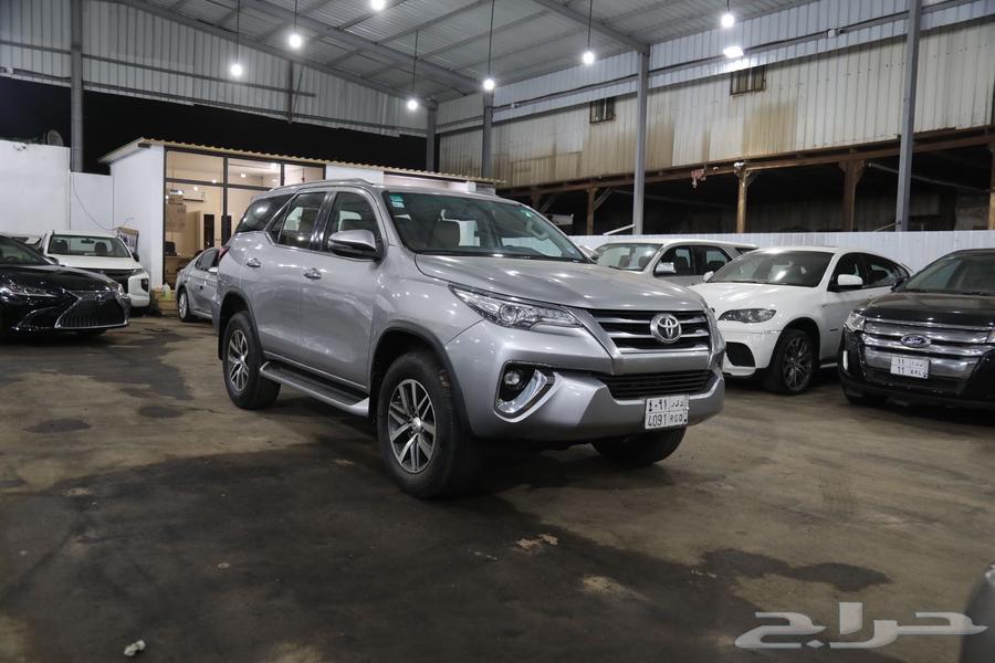 تويوتا فورتشنر الفئة VX3 اعلى فئة