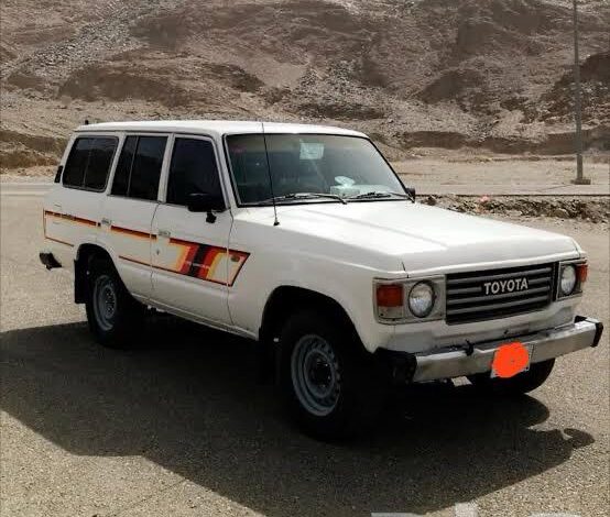 سياره مطلوب صالون من موديل 83 إلى 89