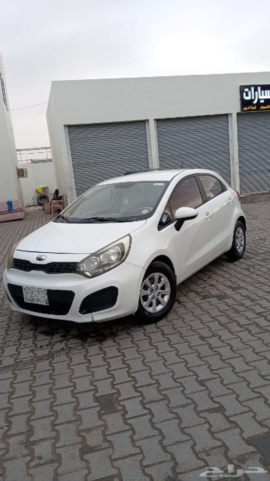 ريو هاتش باك 2015