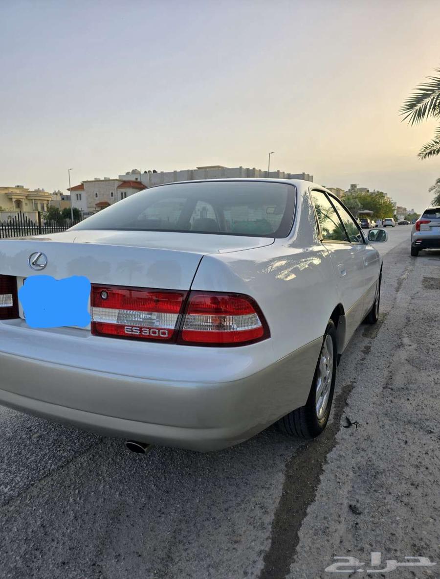 للبيع لكزس es300 موديل 2001امريكي
