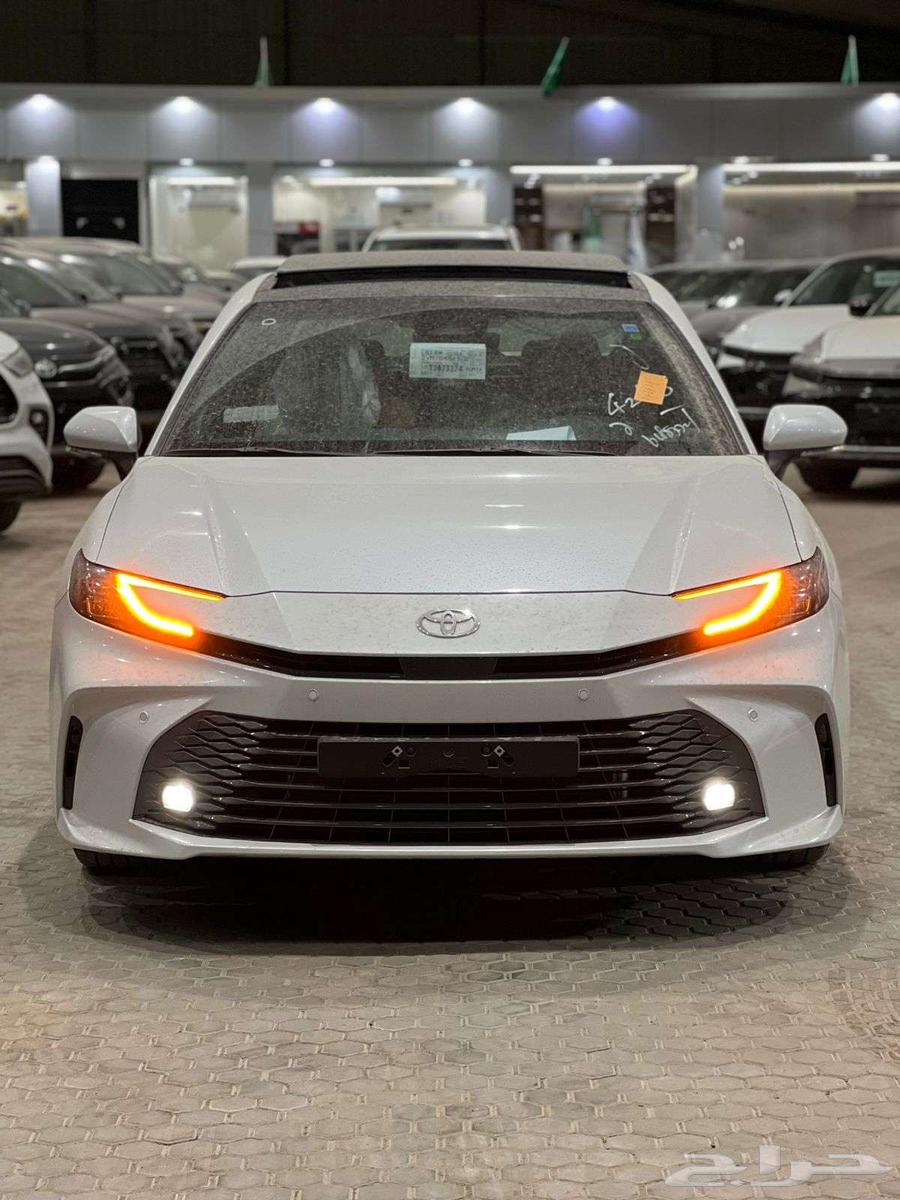 تويوتا كامري لومير هايبرد 2026