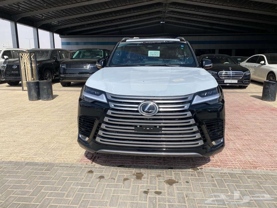 لكزس LX600 BB سعودى موديل 2026 ( اسود داخل احمر )