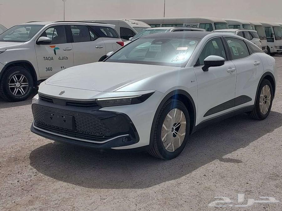 تويوتا كراون بريميوم موديل 2026 كاش واقساط