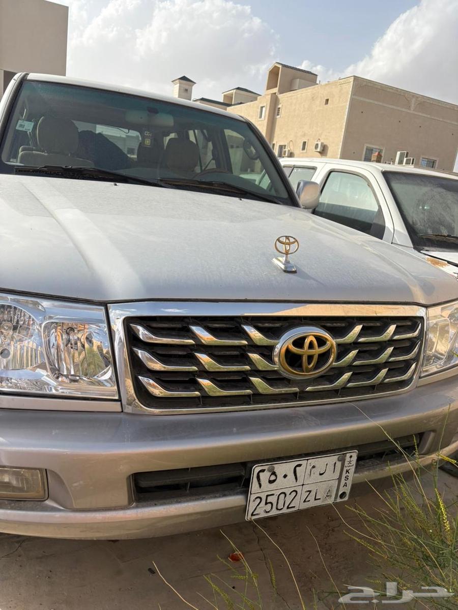 لاند كروزر 2006 عبداللطيف جميل