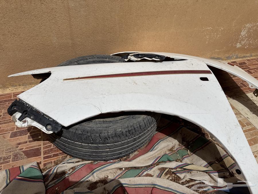 للبيع قطع هايلوكس 2010 وفوق