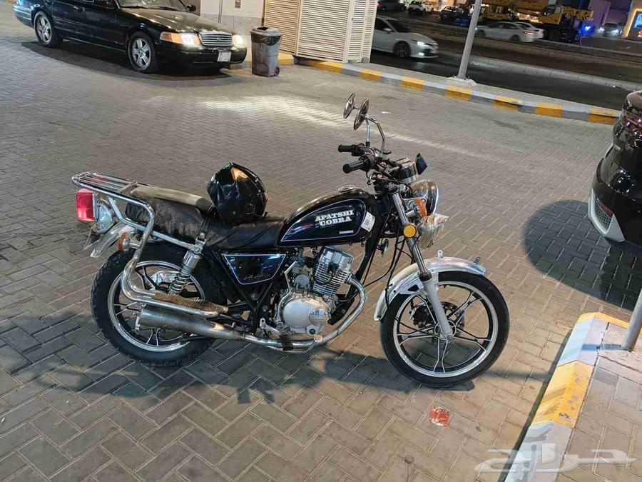 دباب مع لوح اباتشبي كوبرا جاهز للنقل