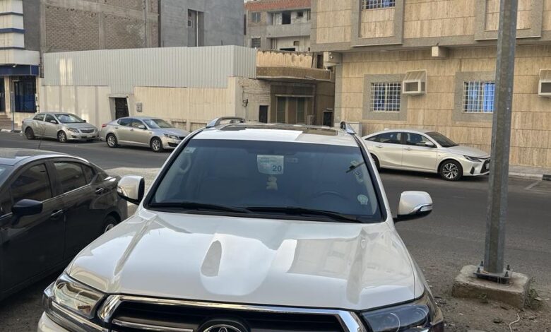 جيب لاند كروزرGXR2020